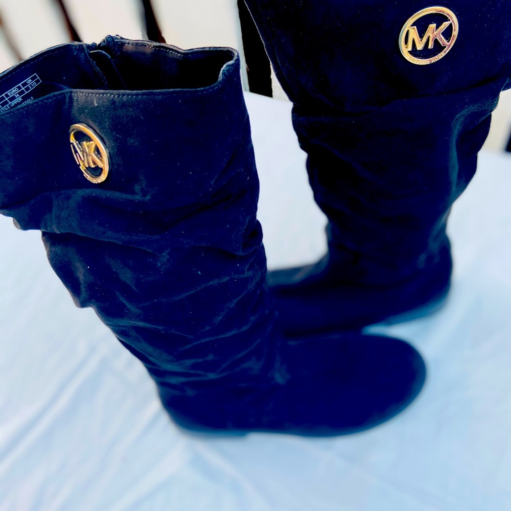 Girl boots